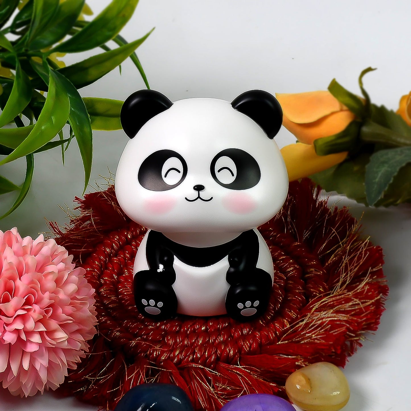 solar-powered moving panda dashboard toy, cute panda car dashboard decoration solar toy,