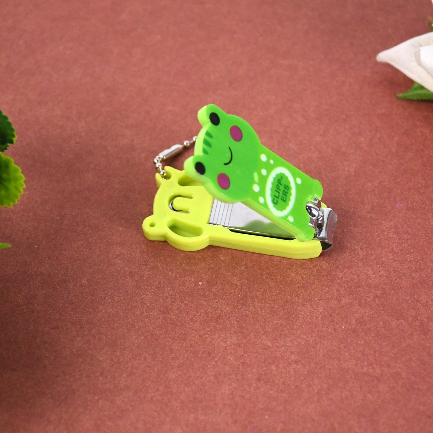 frog cartoon nail trimmer, fun nail clipper for children, nail cutter for baby grooming India, compact travel nail clipper