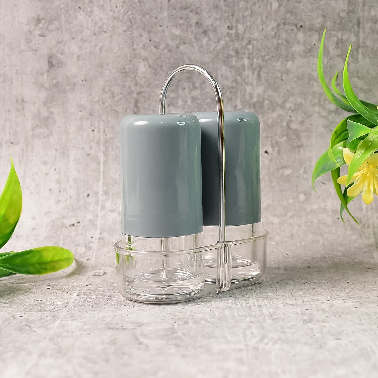 Apex spice shaker set, acrylic salt pepper shakers, dining table spice holders, transparent seasoning containers,