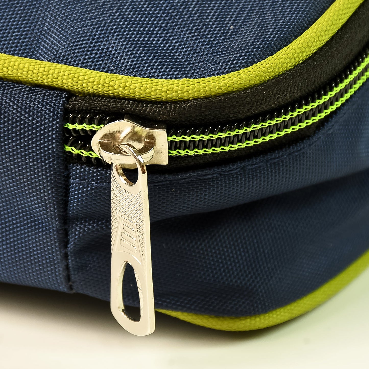lunch box, insulated lunch box, leak-proof tiffin, school lunch box, office lunch box, tiffin with bag, lunch box with spoon and fork, travel lunch box, BPA free lunch box, bite lunch box