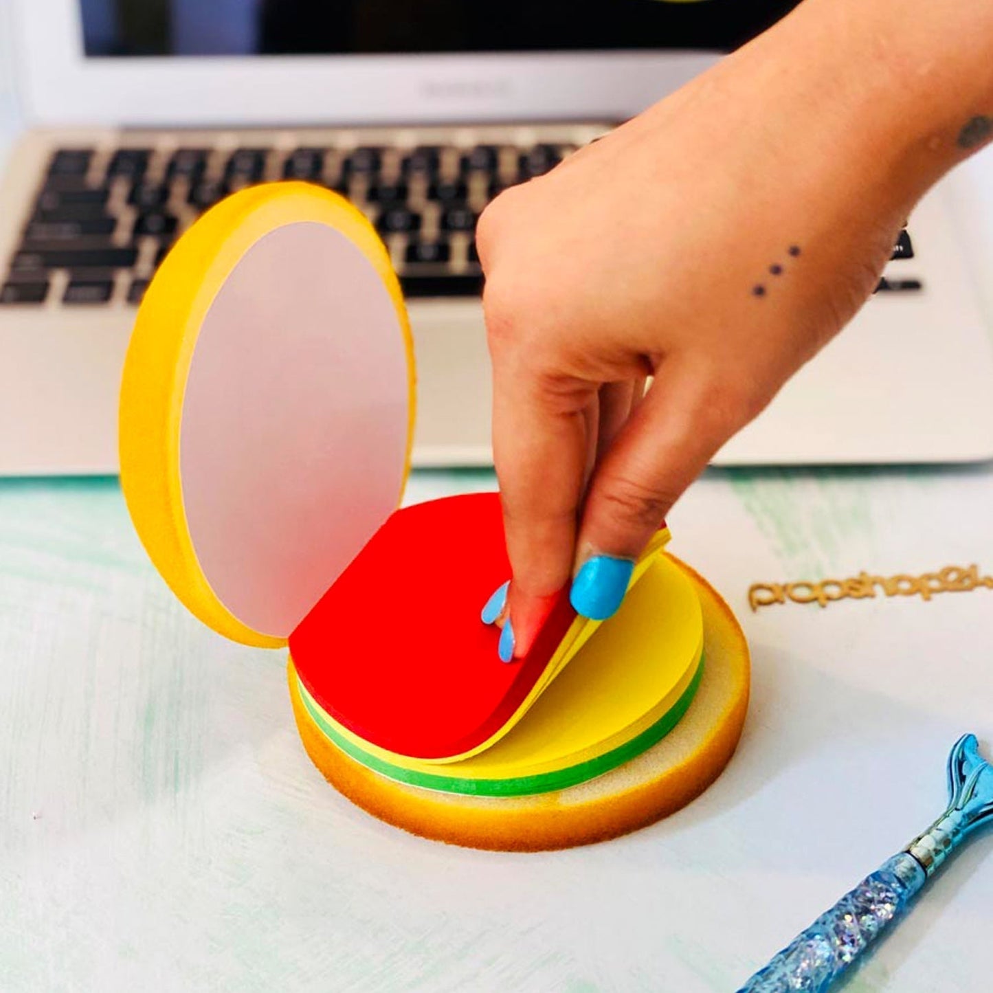 sticky notes for students, fun memo pad gift, decorative office stationery, burger shaped notepad,