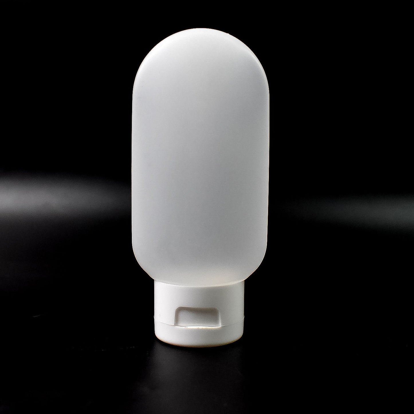 small plastic travel bottle for shampoo and conditioner, 60ml refillable travel bottle for liquids and gels, mini cosmetic bottle for travel use