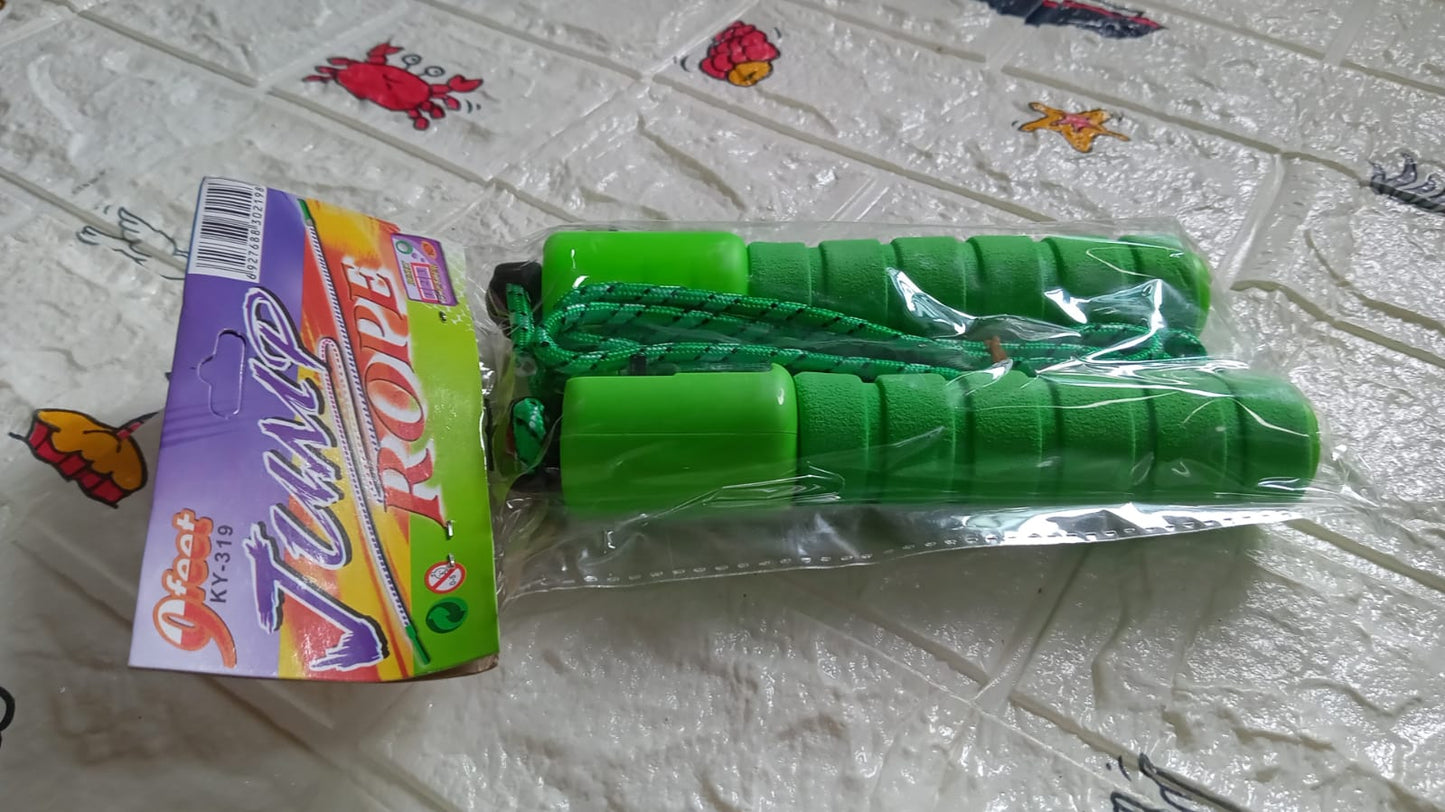 Skipping rope with electronic counter for accurate tracking. electronic counting skipping rope, digital jump rope with counter, fitness skipping rope for weight loss, foam handle skipping rope, adjustable 9ft jump rope