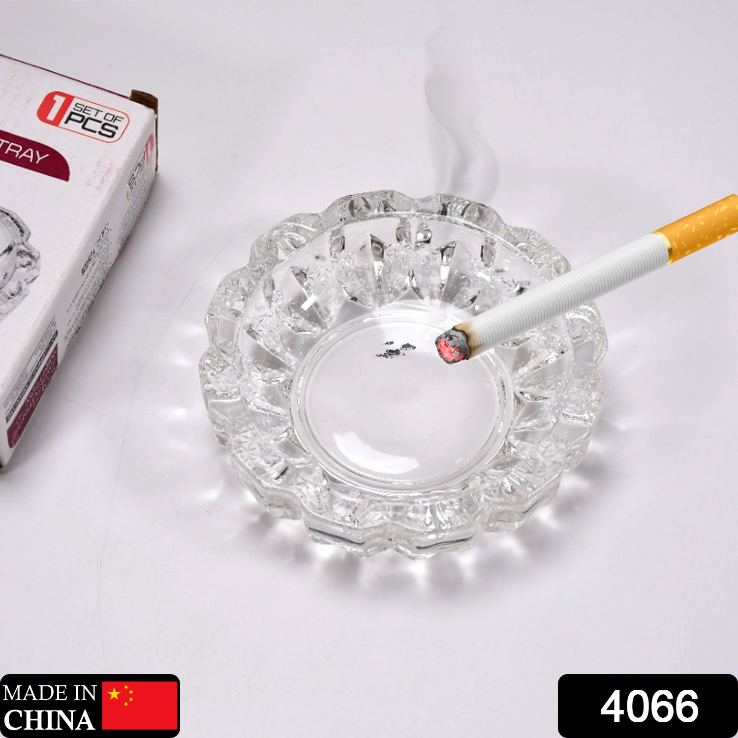 transparent cigar ashtray for table, decorative glass ashtray for smoking, premium round ashtray with crystal finish, stylish glass ashtray for indoor use, home decor ashtray with modern look, round glass ashtray for cigars and cigarettes