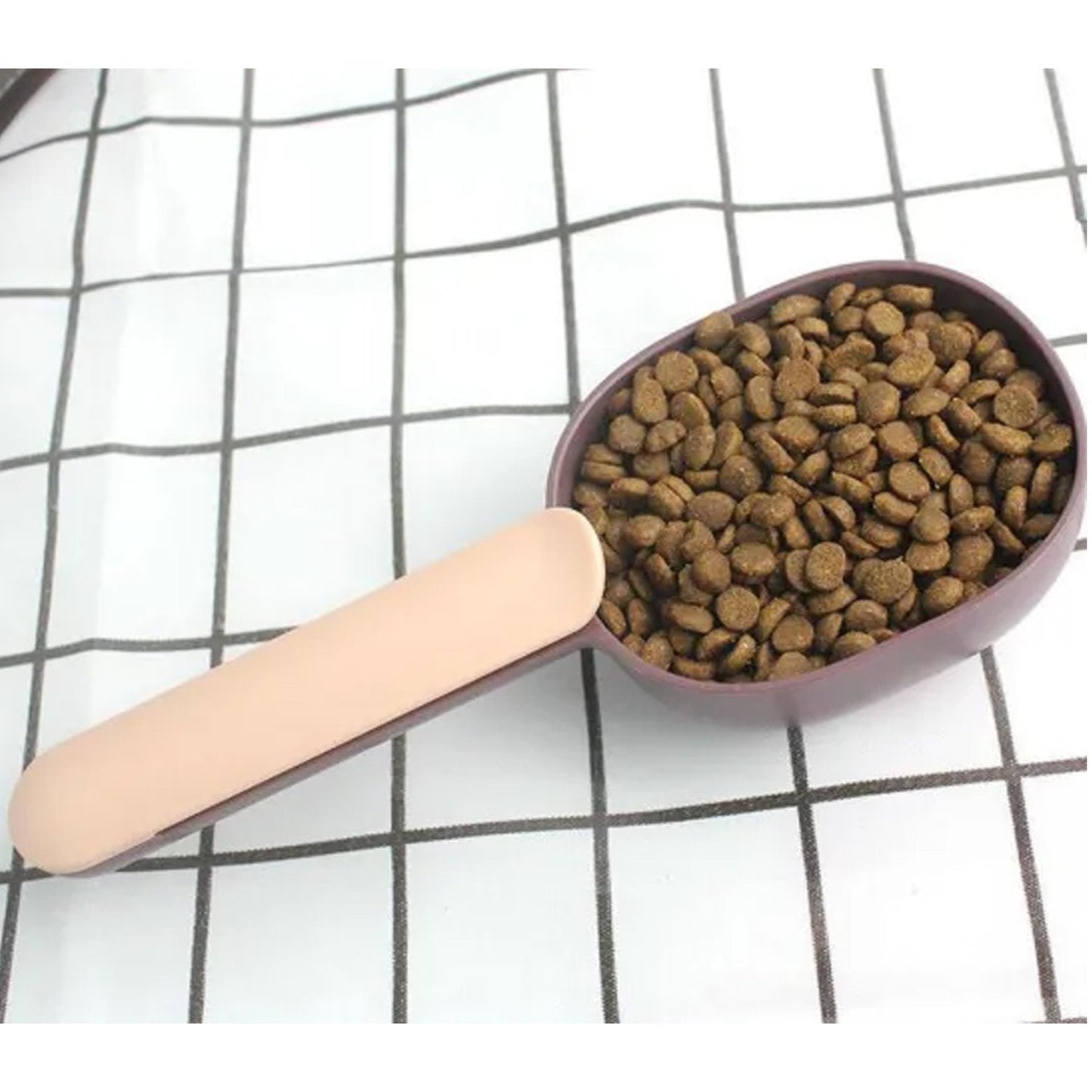 Lightweight plastic bat, ball, and hockey set for kids. pet food scoop, pet food clip shovel, dog food spoon, cat food scoop, food-grade pet scoop, pet food sealer clip, plastic pet feeding shovel
