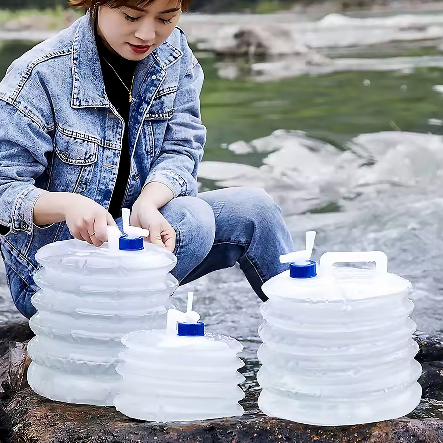 10L collapsible camping water container, foldable water carrier with tap, food-grade portable water storage container, outdoor water jug with handle, collapsible water tank for camping and hiking, foldable water dispenser with spout, travel-friendly water container for trekking, compact water storage for outdoor use