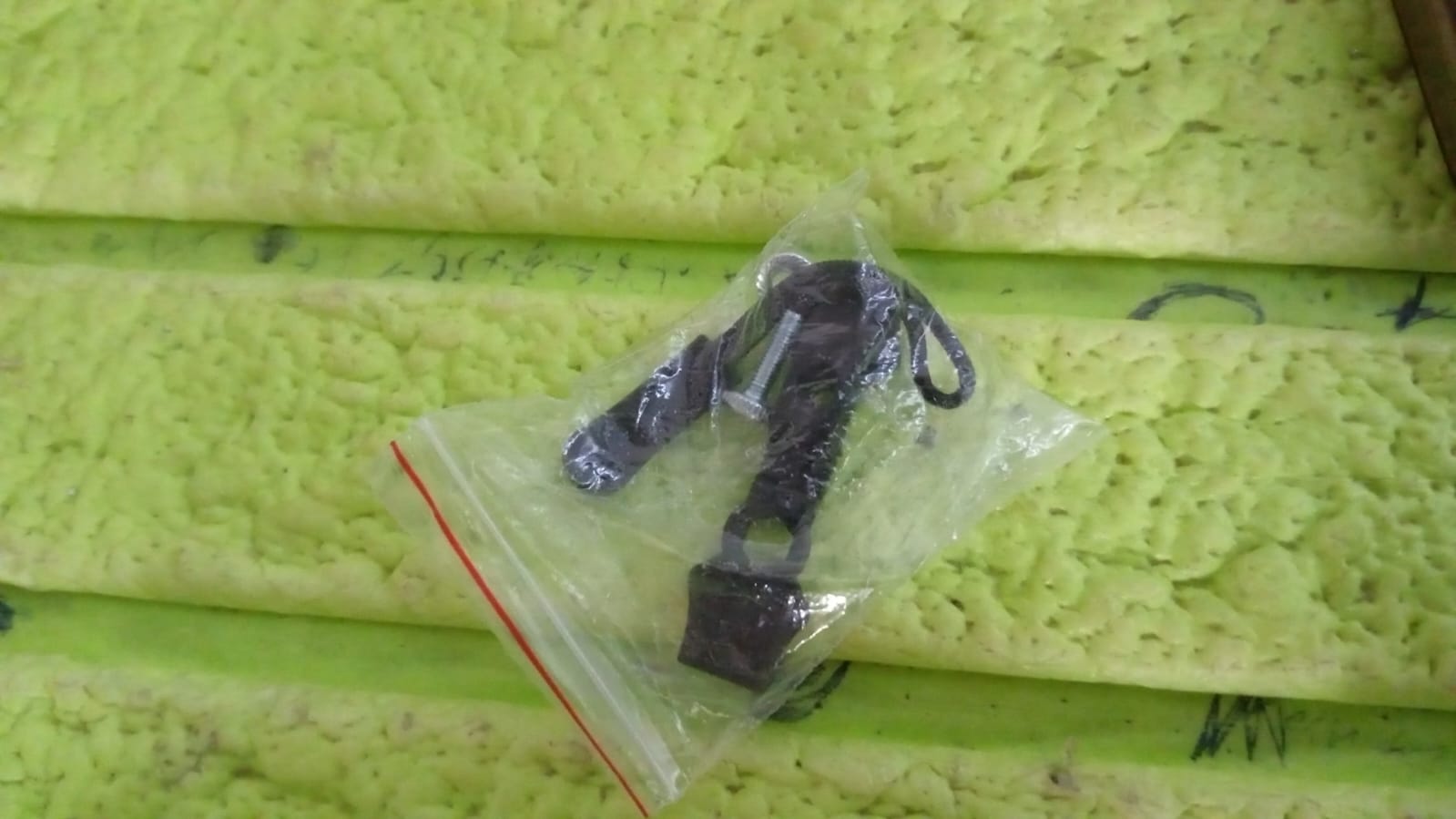 zipper repair parts, zipper fixer for jeans and coats, travel zipper repair tool, no-sew zipper repair set