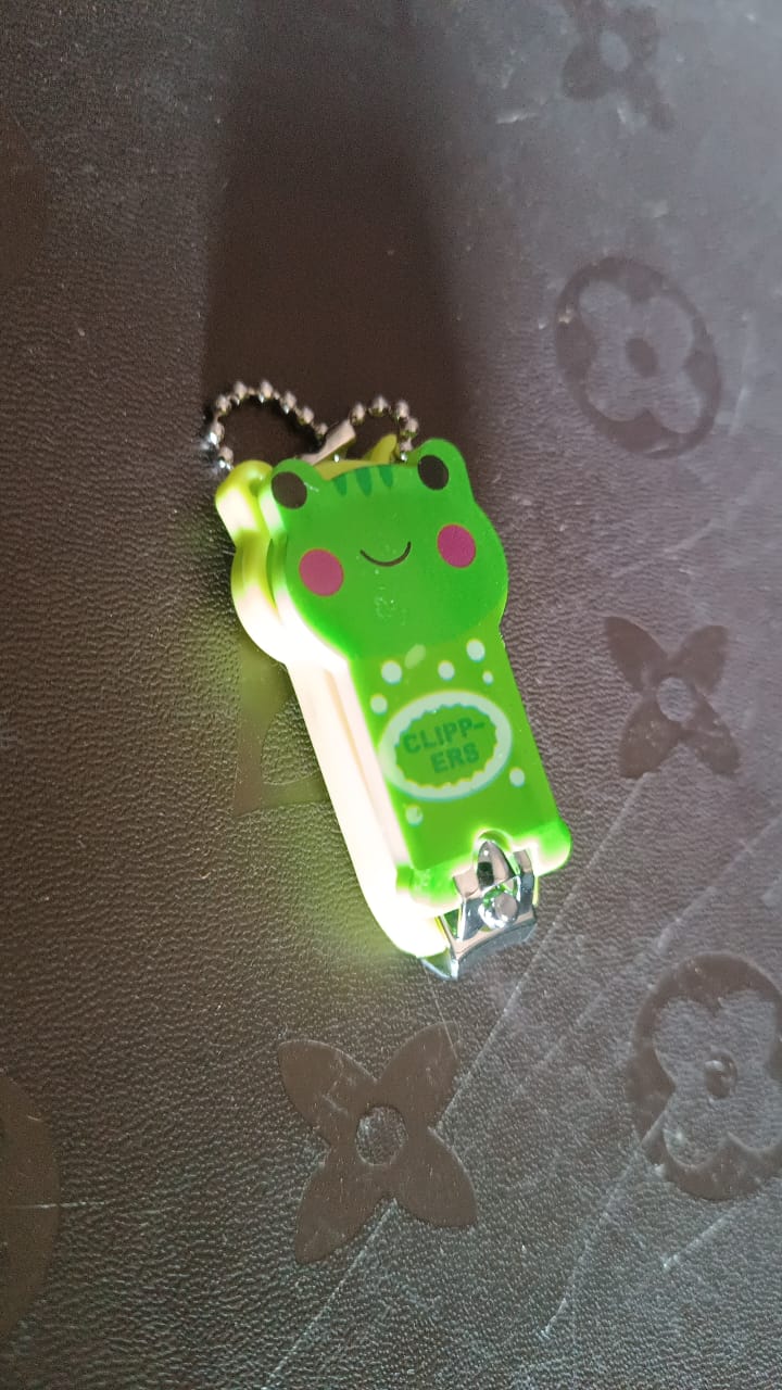 frog cartoon nail trimmer, fun nail clipper for children, nail cutter for baby grooming India, compact travel nail clipper,