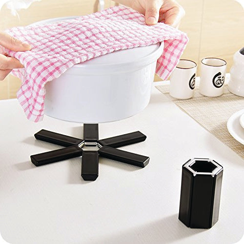 Versatile non-slip hot mat for kitchen, foldable and heat-resistant. foldable silicone hotmat, heat resistant kitchen mat, non-slip trivet pad, foldable hot dish holder, kitchen counter protector, silicone trivet for pots