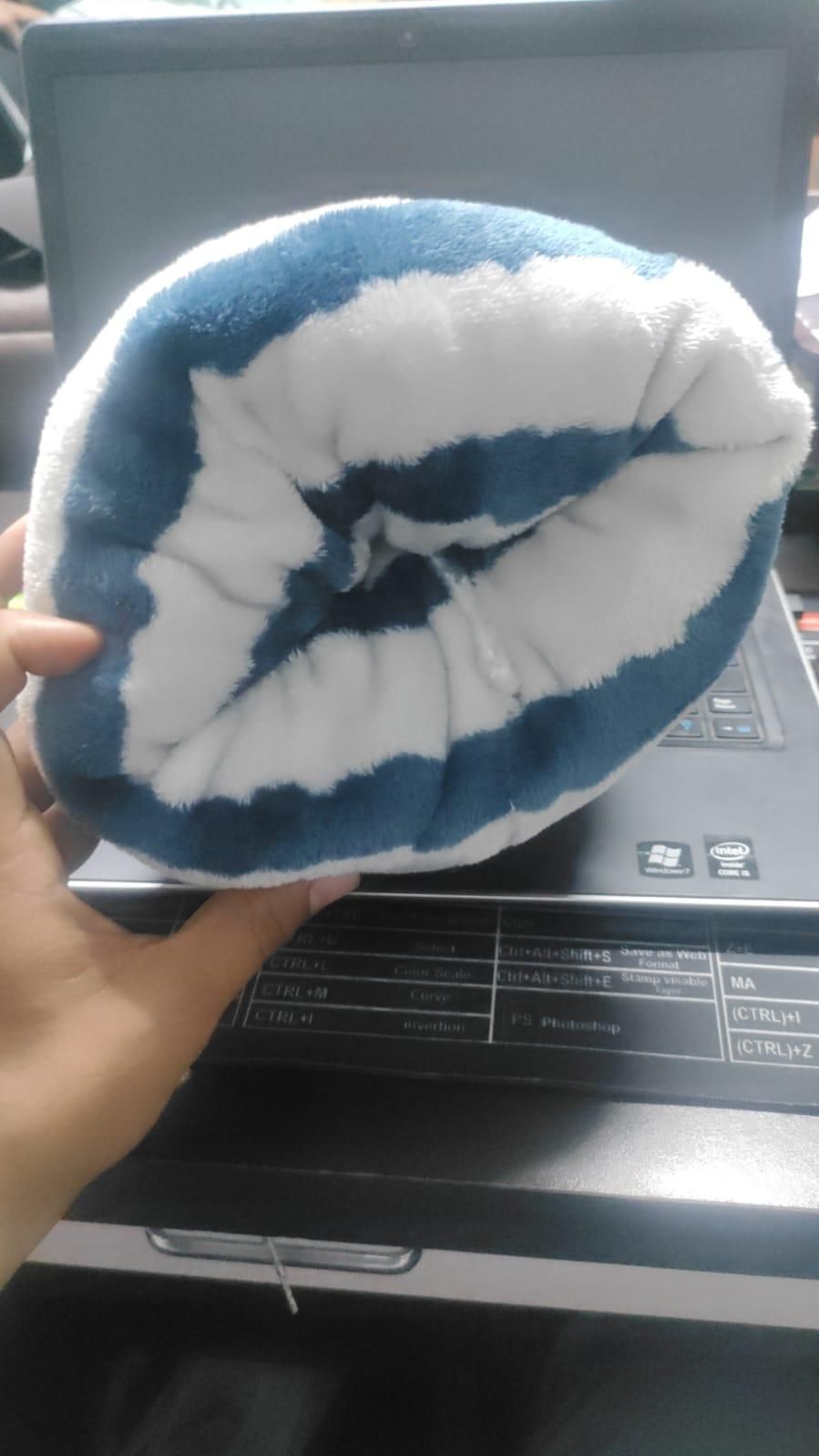 newborn baby support pillow, infant nursing pillow India, Cozie Cradle pillow for feeding, anti-flat head pillow for babies, soft cotton cradle pillow,