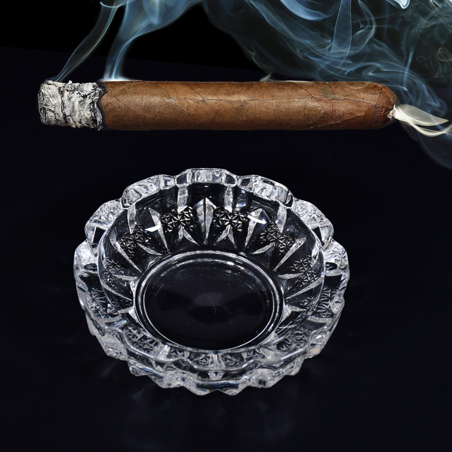 glass ashtray, crystal ashtray, round ashtray, designer ashtray, ashtray for home decor, cigar ashtray, cigarette ashtray, decorative ashtray, glass ashtray online India, luxury ashtray