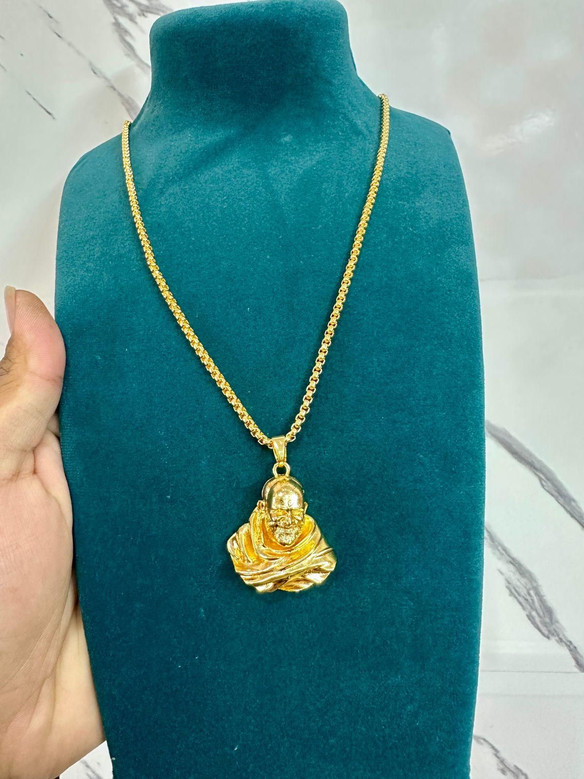 neem karoli baba pendant, gold plated pendant men, sterling gold pendant, spiritual pendant men, neem karoli baba jewelry, gold plated locket men, men's spiritual jewelry, gold plated chain men, neem karoli baba locket, spiritual jewelry men