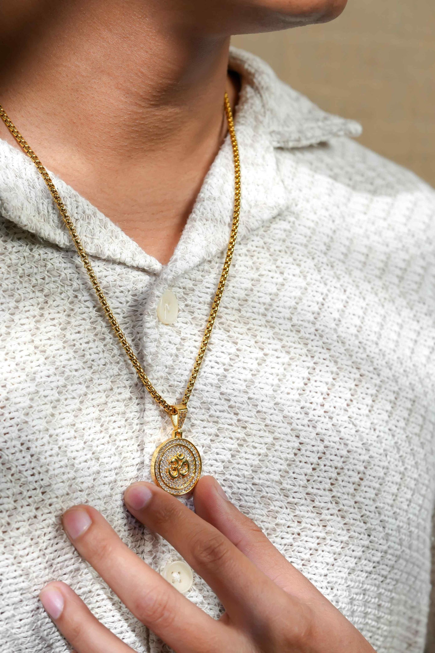 spiritual pendant for men om symbol necklace, alloy om pendant chain necklace men, buy spiritual om locket pendant for men india