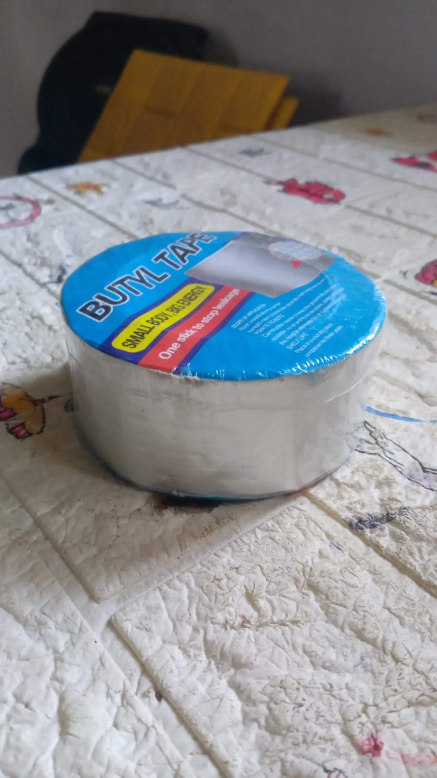 Insulation resistant aluminium duct tape for thermal protection. aluminium foil tape, butyl duct tape, waterproof sealing tape, high temperature tape, heat reflective tape, roof repair tape, UV resistant adhesive tape, insulation tape