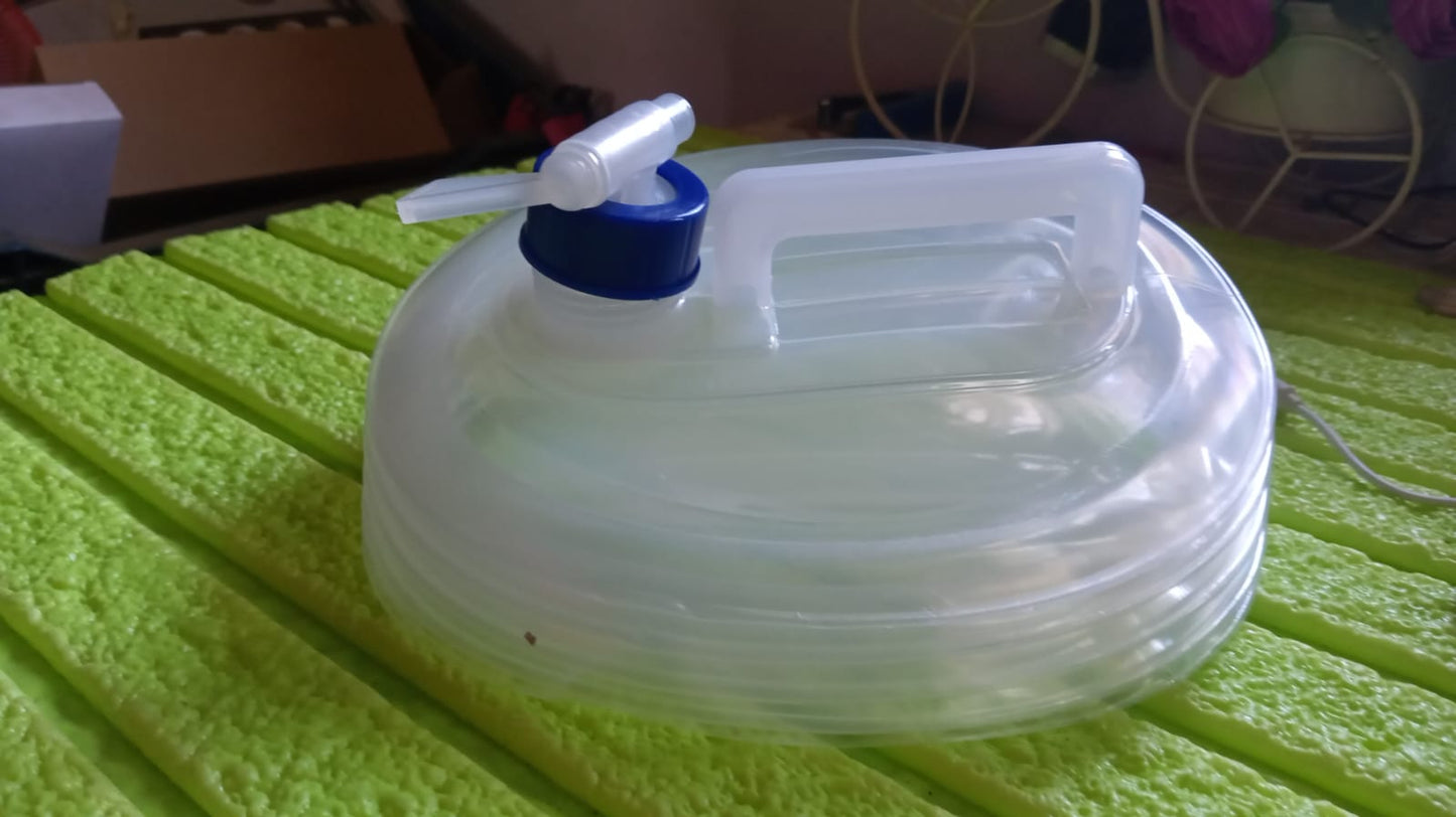 water jug with tap and handle, travel water storage solution, portable collapsible jug, emergency water container, hiking water tank