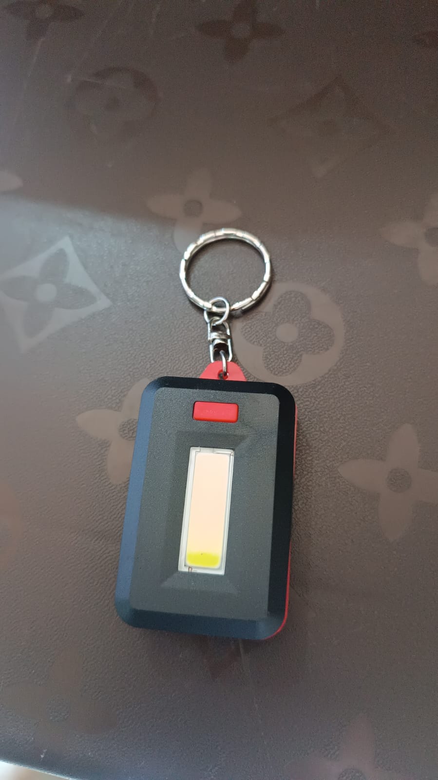 mini keychain torch, LED COB light keyring, flashlight keychain India, small LED torch for pocket, carabiner LED light, emergency keychain light, keychain light pack of 3, travel flashlight for keychain, LED mini light India, COB LED portable torch