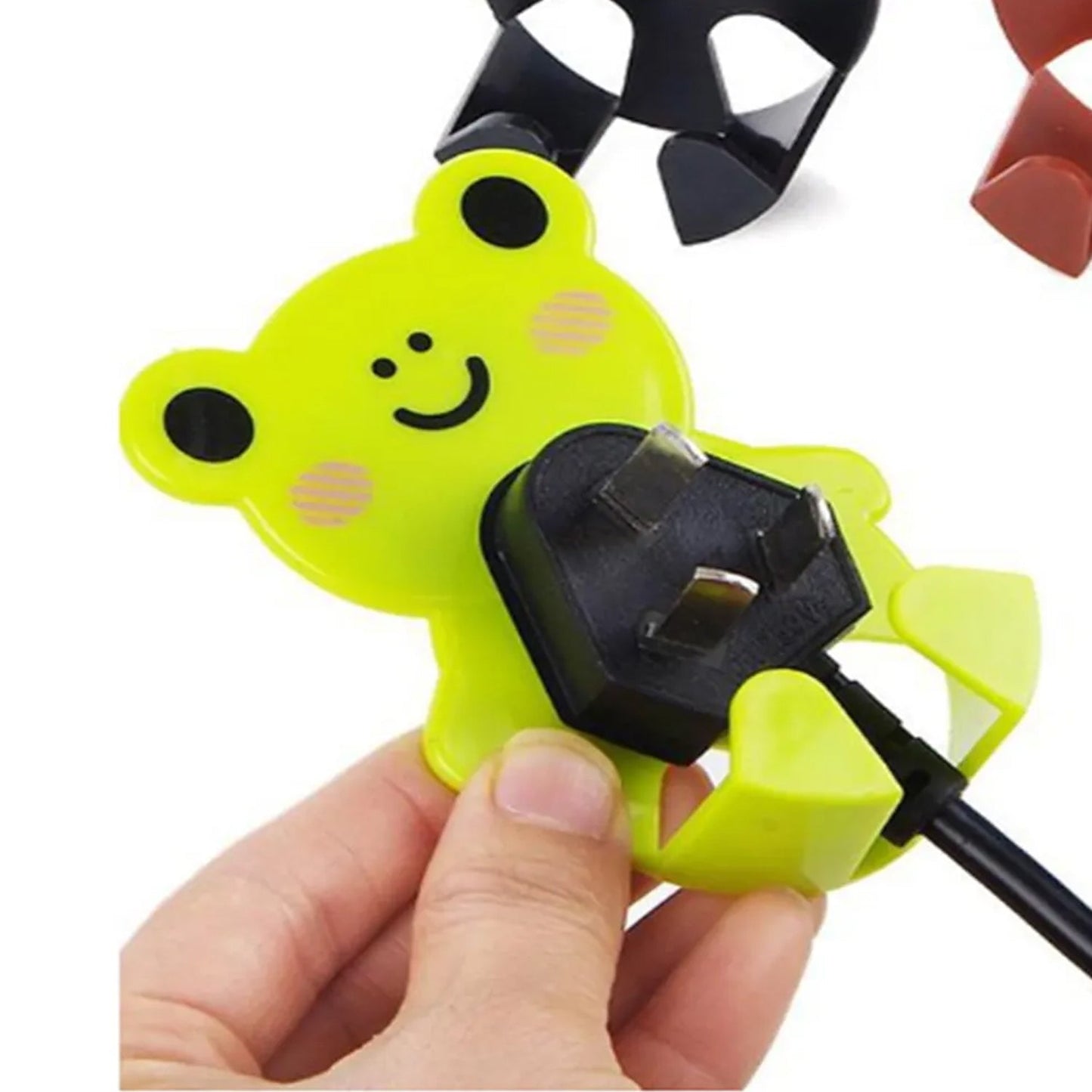 Compact plastic plug holder used for kitchen and restaurant