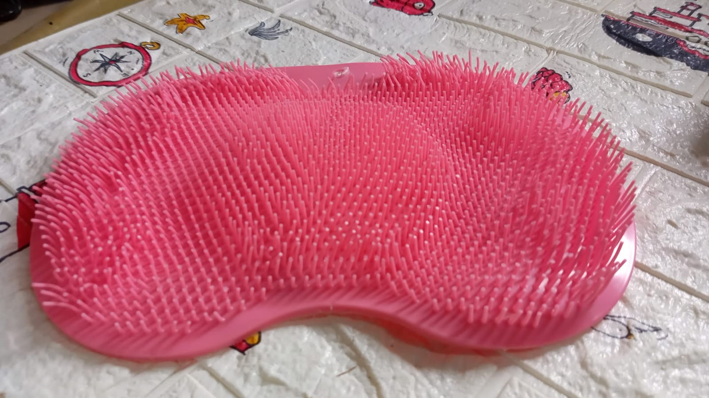 Versatile silicone bath cushion for massaging and cleaning