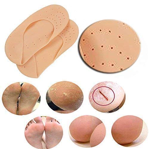 Flexible moisturizing silicone foot socks for pain relief