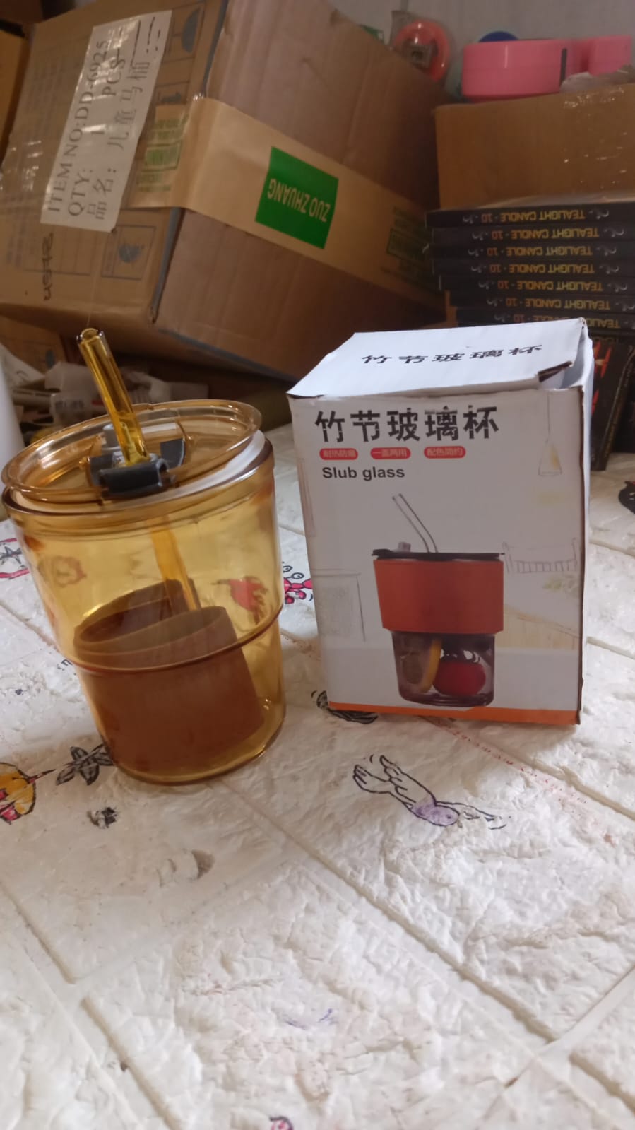 Compact flat bottom glass mug with straw for car cup holders