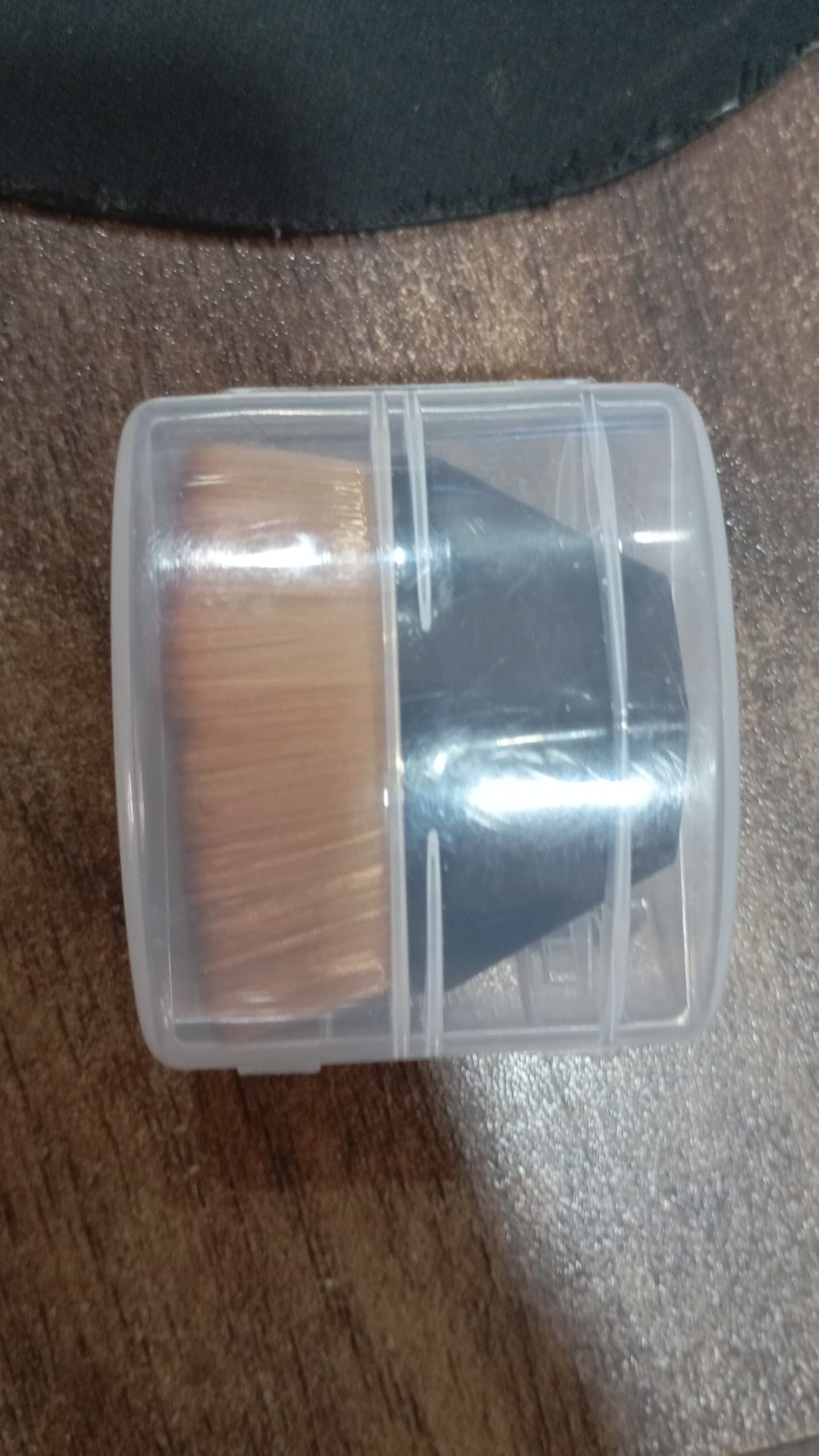 High density bristles makeup brush flat top blending design
