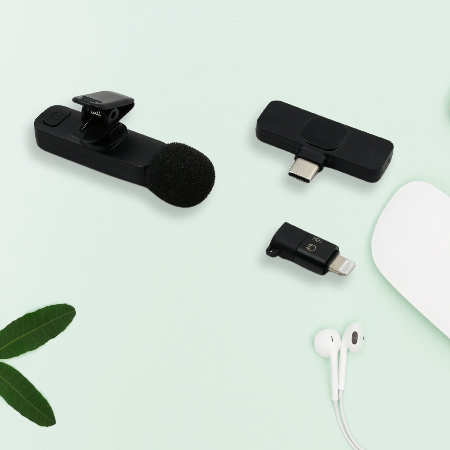 Rechargeable wireless lapel microphone with Type-C receiver