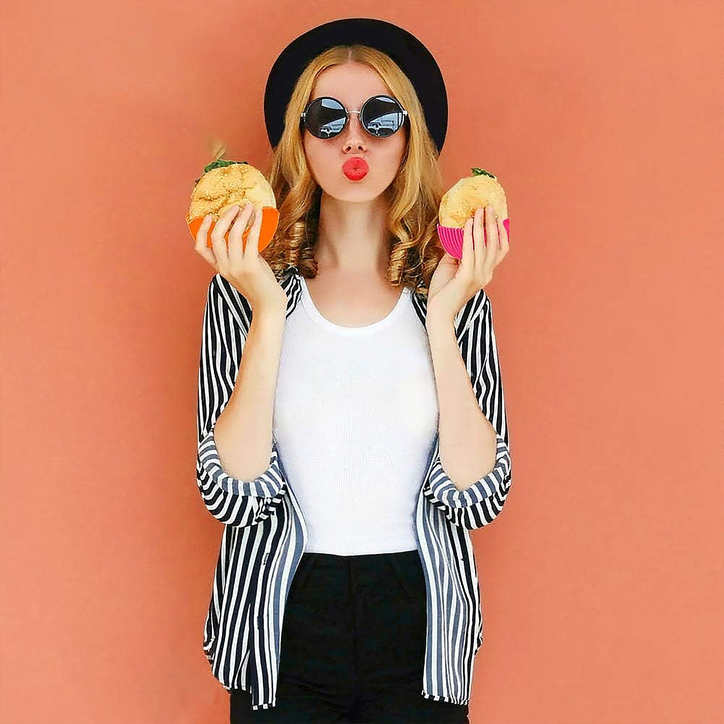 Burger snack rack holder prevents spills eco-friendly reusable