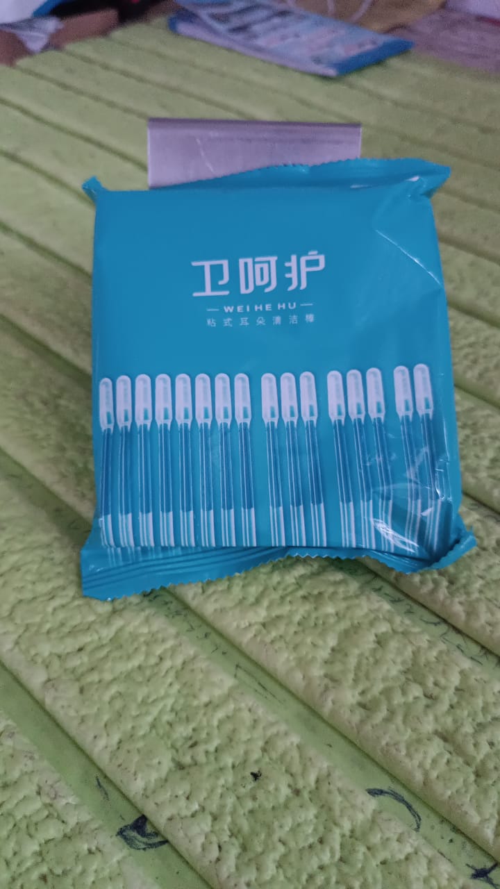 Gentle reusable ear wax remover stick kit 12 pieces, Silicone sticky ear cleaning sticks with soft rounded heads