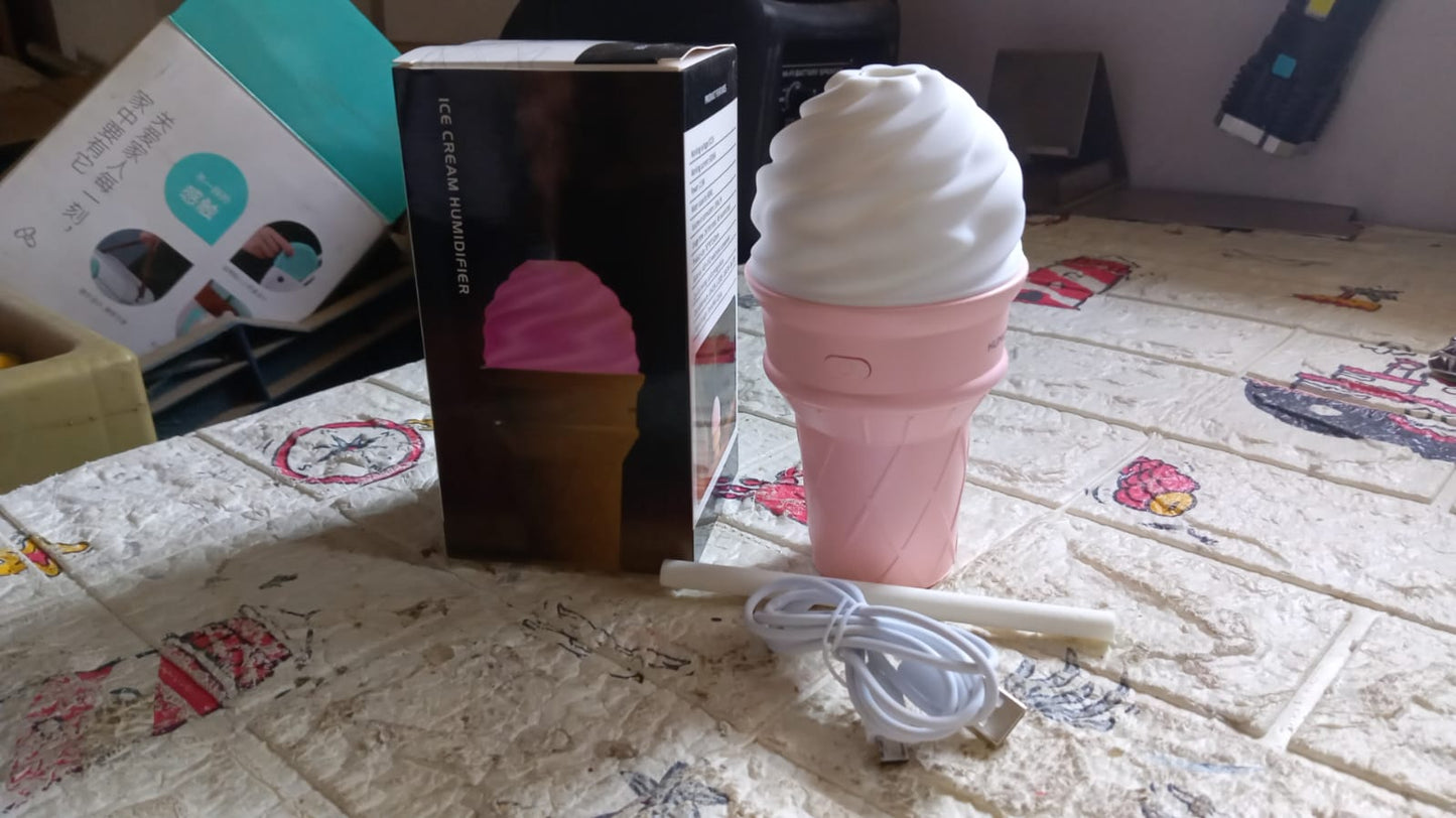 Moisturizing mini humidifier improving air quality in car interior