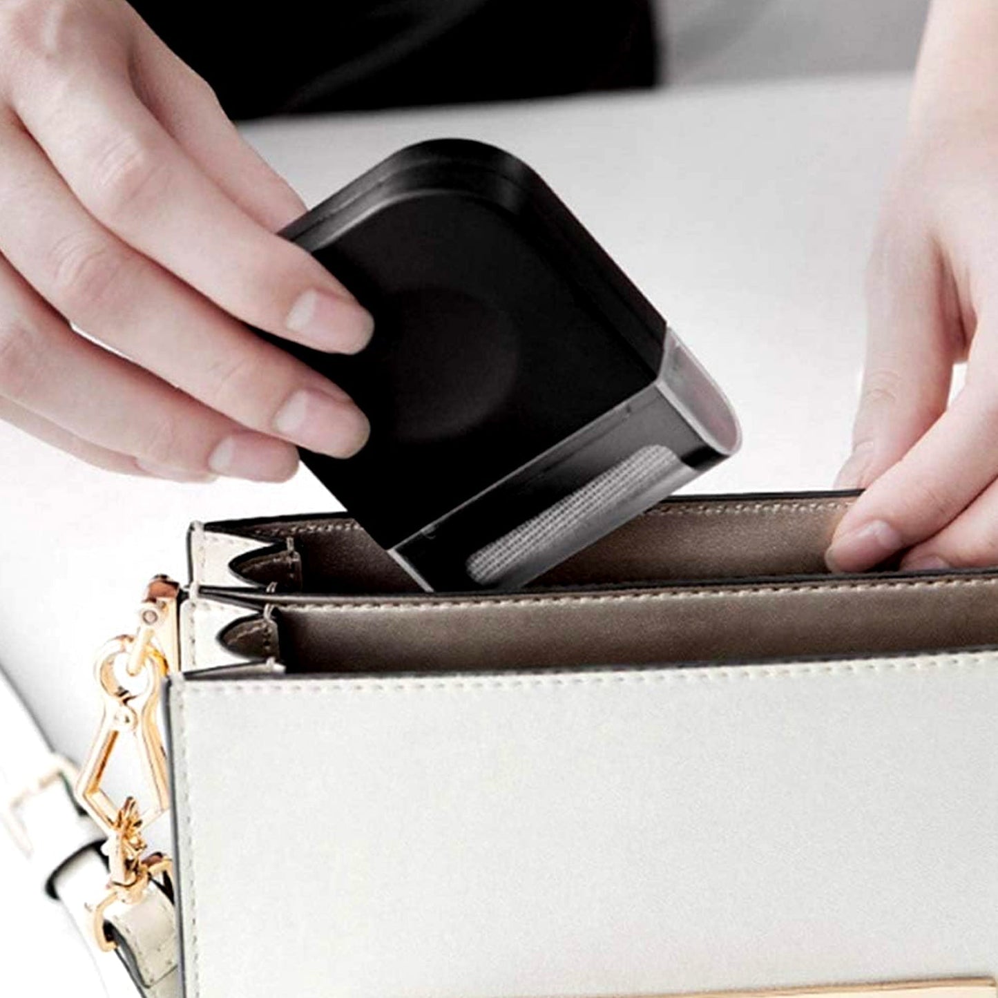 Clothes lint remover with detachable large capacity container