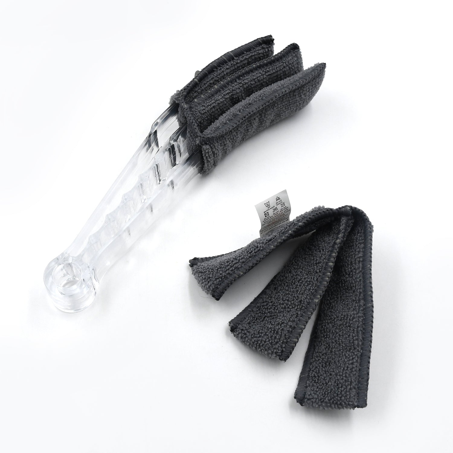 Handheld blind cleaning tool for quick and easy dust removal