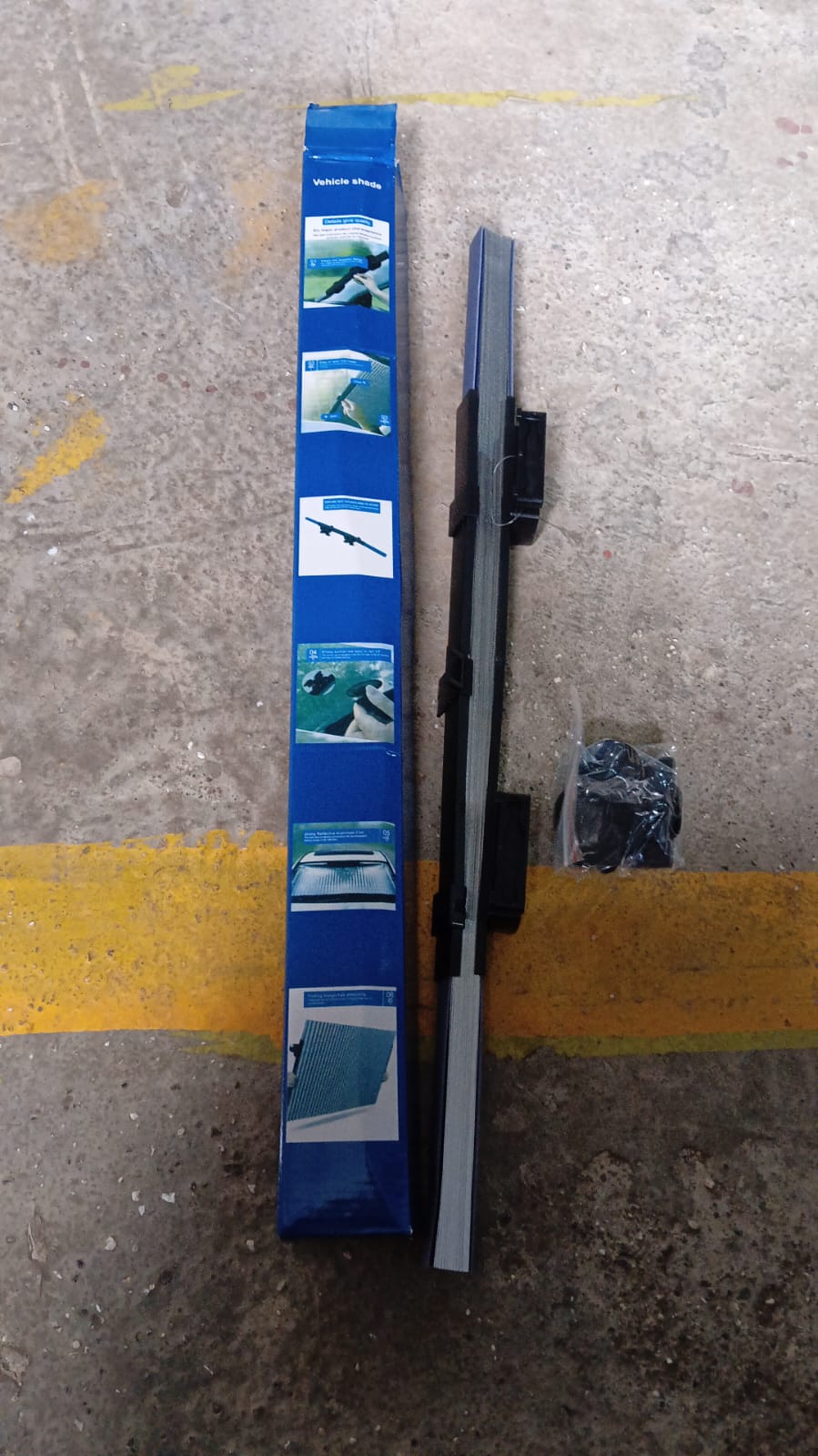 retractable long foldable windshield sun shade with suction cups India, UV blocking retractable car sunshade for windshield, foldable sun shade protector with suction cups, adjustable retractable sunshade car front window, large retractable car sun visor UV blocker