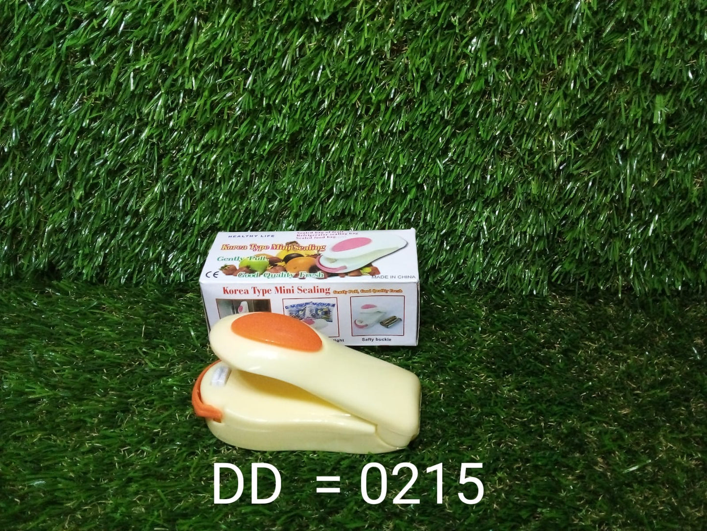 plastic bag sealer machine for daily use, airtight sealing tool for food preservation, portable heat sealing tool for tiffin bags, mini bag sealer machine for students and travel, small resealing machine for food safety, instant sealing tool for Indian kitchens