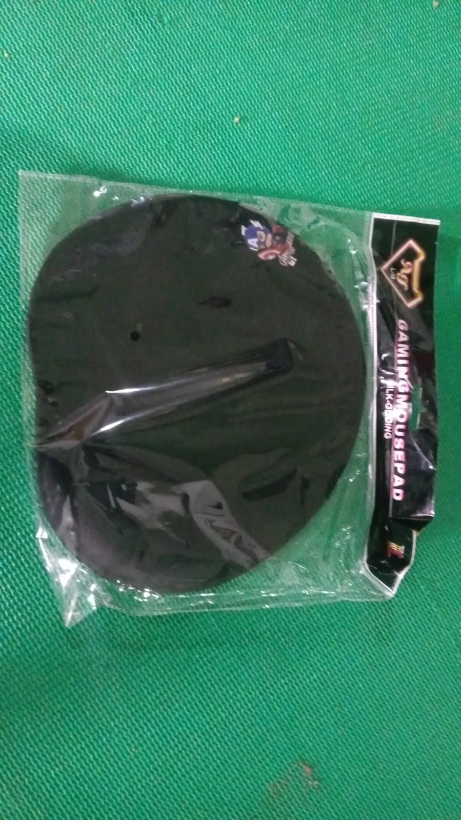 gaming accessory wrist pad, wrist strain relief mouse pad, wrist pain prevention mouse pad