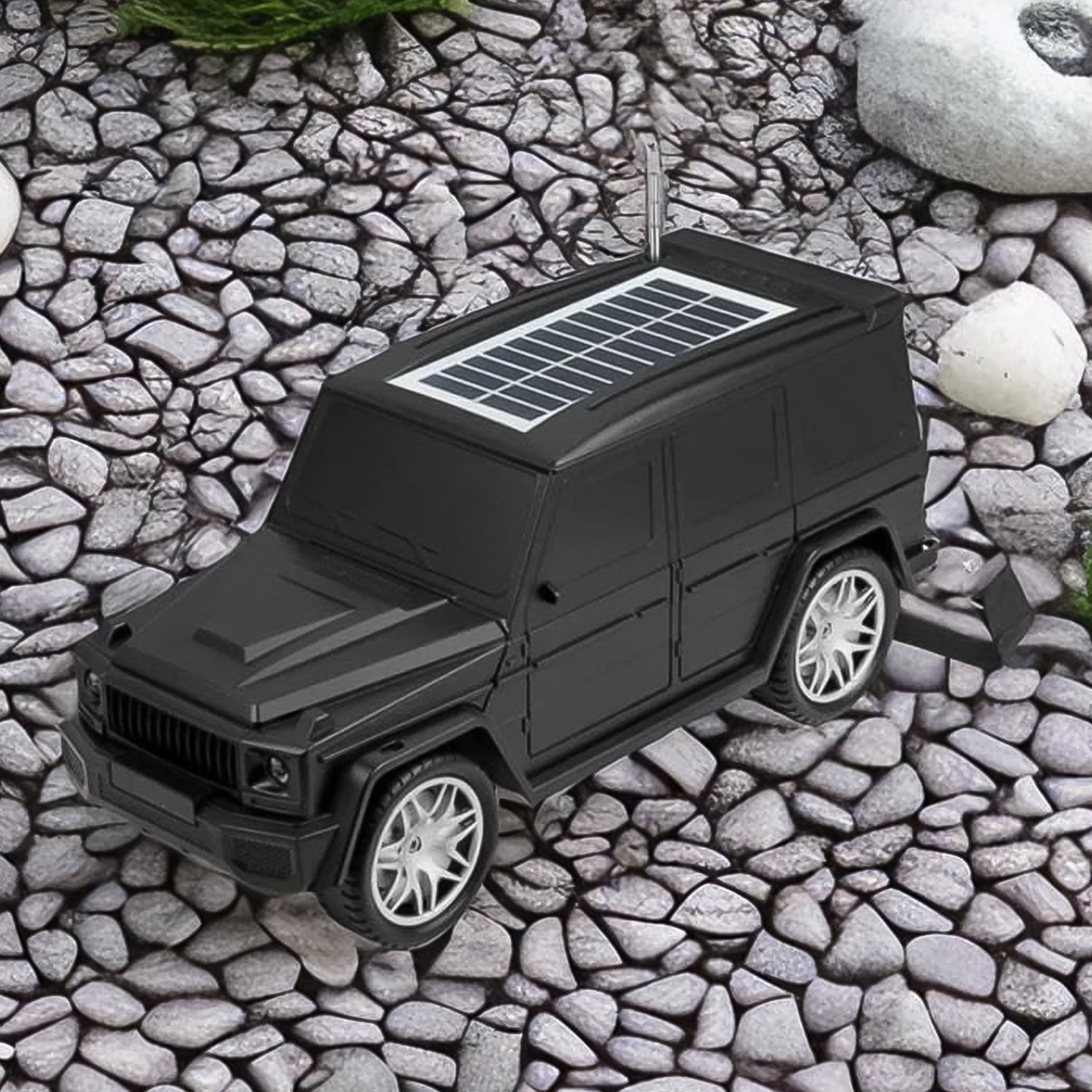 solar powered Bluetooth speaker for travel and camping, wireless rechargeable music system for car and outdoor, portable Bluetooth speaker with solar charging for hiking, rugged outdoor speaker for Thar and off-road vehicles,