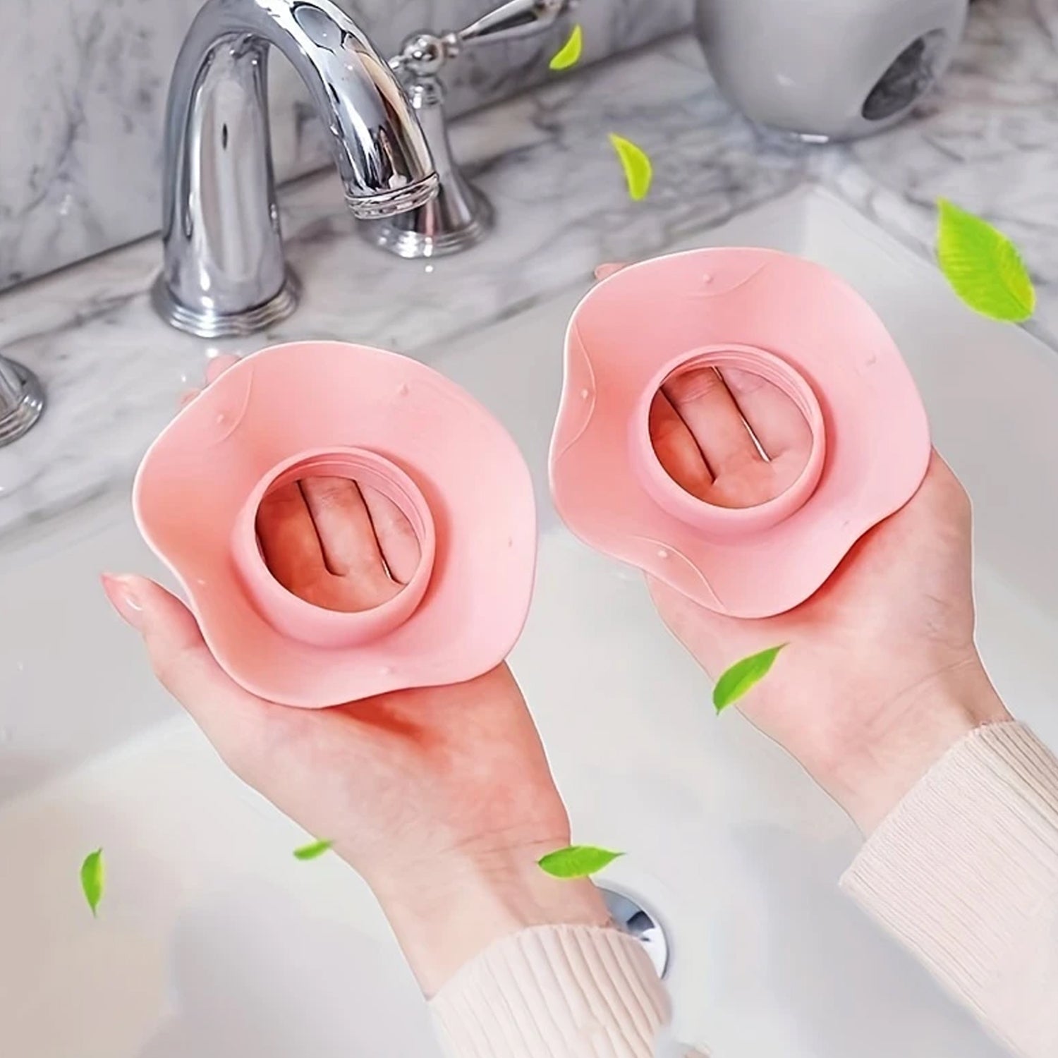 best silicone face-wash wrist bands no-drip set for skincare in India, waterproof anti-drip wristbands for mess-free face washing, 2 piece silicone wrist bands to prevent water dripping, reusable face wash wristbands for daily skincare routine,