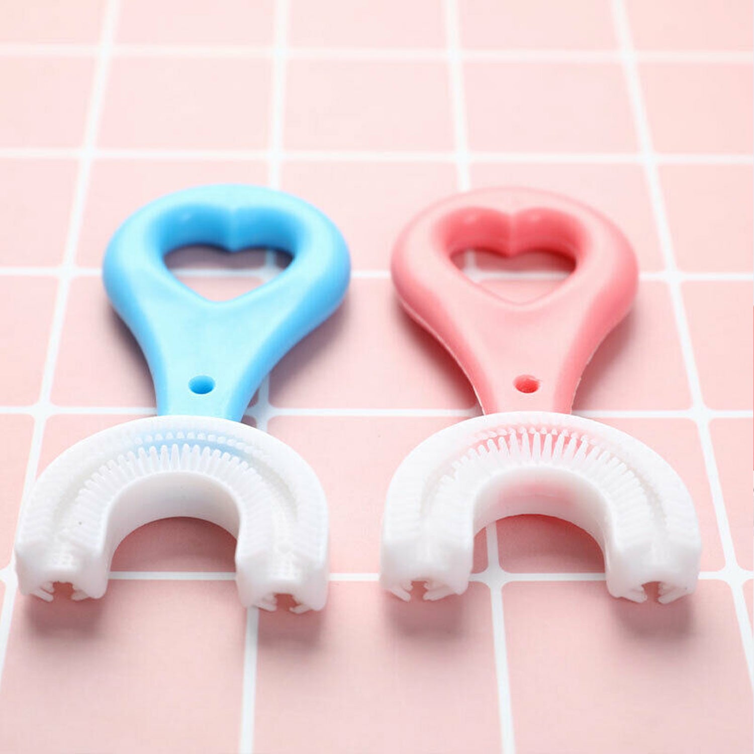 U S toothbrush for kids, designed for easy use, kids toothbrush, soft bristle toothbrush, toothbrush for toddlers, children toothbrush, baby toothbrush, colorful toothbrush, kids oral care