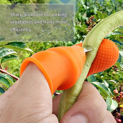V thumb cutter for fruits and vegetables, detailed view. thumb cutter, vegetable peeler, fruit cutter, thumb knife, kitchen thumb tool, v cutter, cutter for peeling, thumb blade for fruits, portable peeler