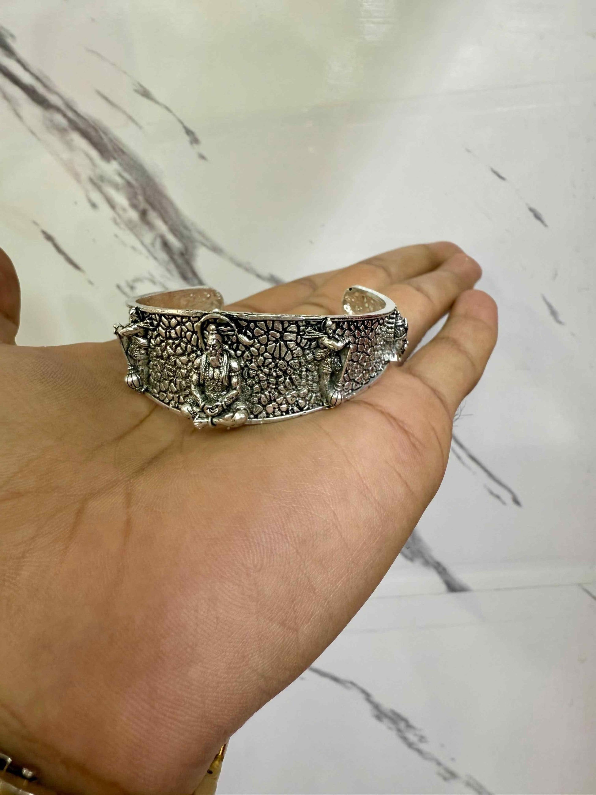 heavy stainless steel devotional kada, men’s hanumanji steel kada, devotional kada bracelet men, daily wear hanumanji kada, stainless steel spiritual bracelet men, heavy duty hanuman kada, hanumanji steel bracelet for men, men’s devotional kada bracelet, hanuman spiritual kada men