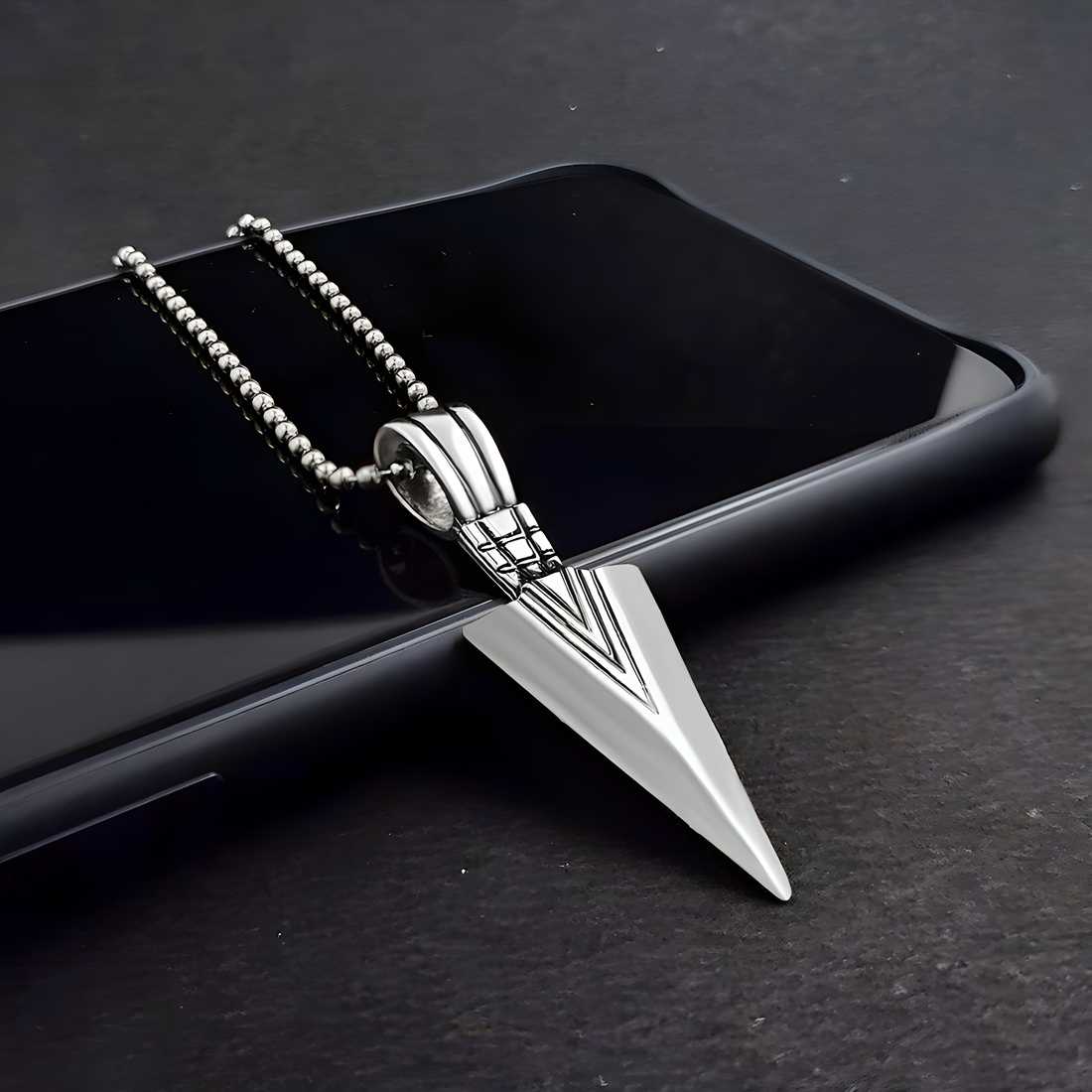 Saizen Arrow Silver Locket Pendant for Men – Stylish Alloy Chain Accessory, arrow pendant, silver arrow locket, arrow locket for men, stylish arrow pendant, Saizen arrow pendant, silver arrow chain, arrow pendant necklace, trendy men’s pendants, alloy arrow pendant, arrow charm jewellery, arrow pendant online India

