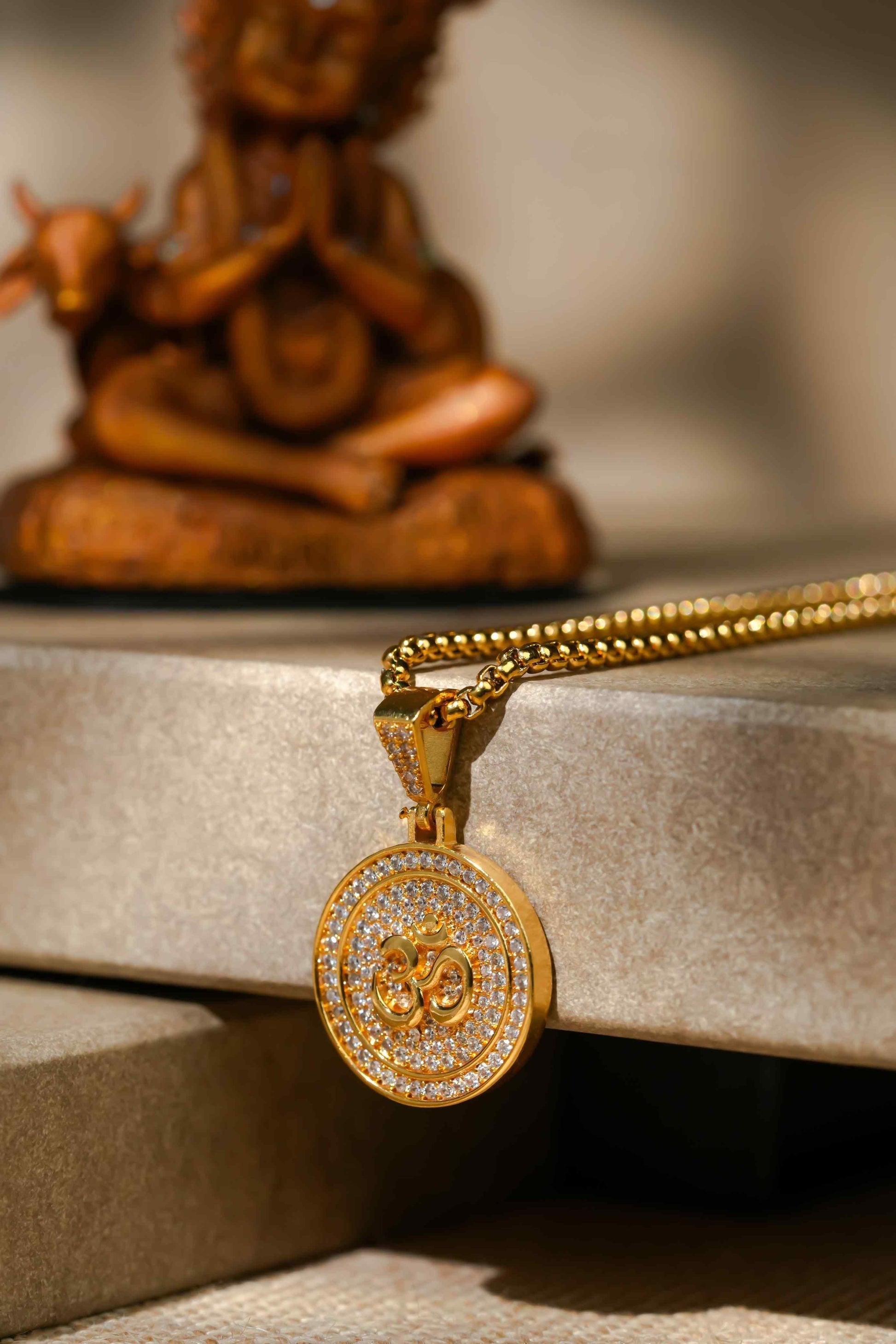 om symbol pendant with chain for men alloy spiritual om locket necklace, buy om pendant necklace for men online india,

