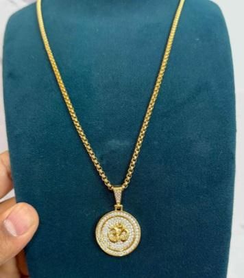om pendant, spiritual jewelry men, alloy pendant men, om necklace men, spiritual pendant chain, men’s spiritual necklace, om symbol jewelry, alloy locket men, spiritual om jewelry, om chain men

