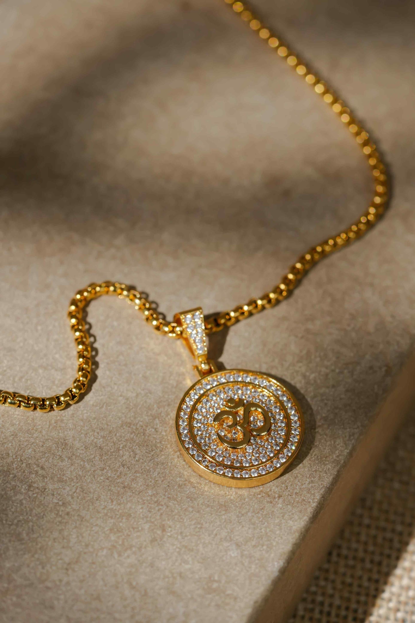 alloy spiritual om locket necklace, men’s om pendant necklace, spiritual om pendant with chain, alloy om symbol pendant men, om locket necklace for men, spiritual pendant men, om jewelry men, alloy pendant chain men, men’s spiritual om locket necklace