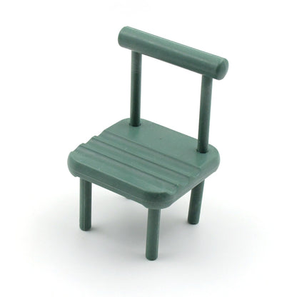 Compact mobile phone holder supporting various device sizes