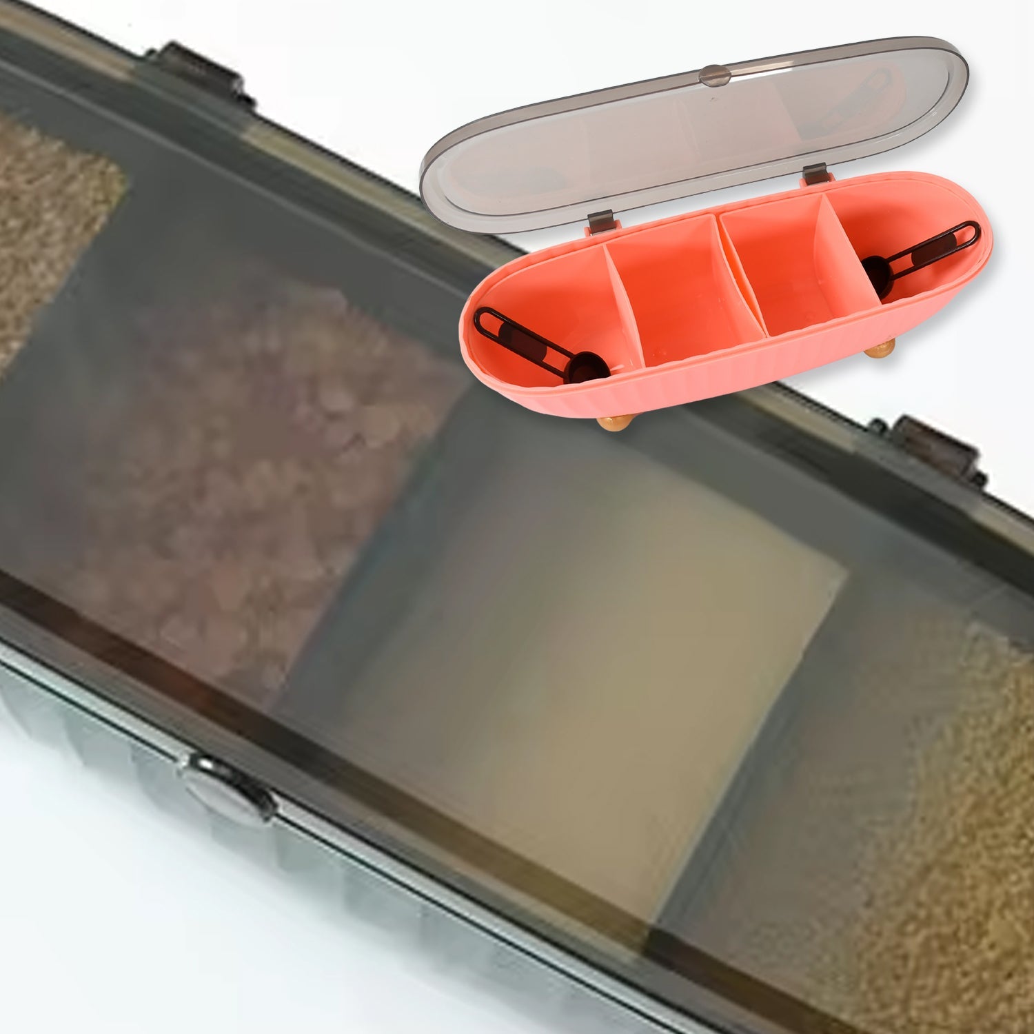 Handy seasoning jar ideal for herbs, spices, salt, and more