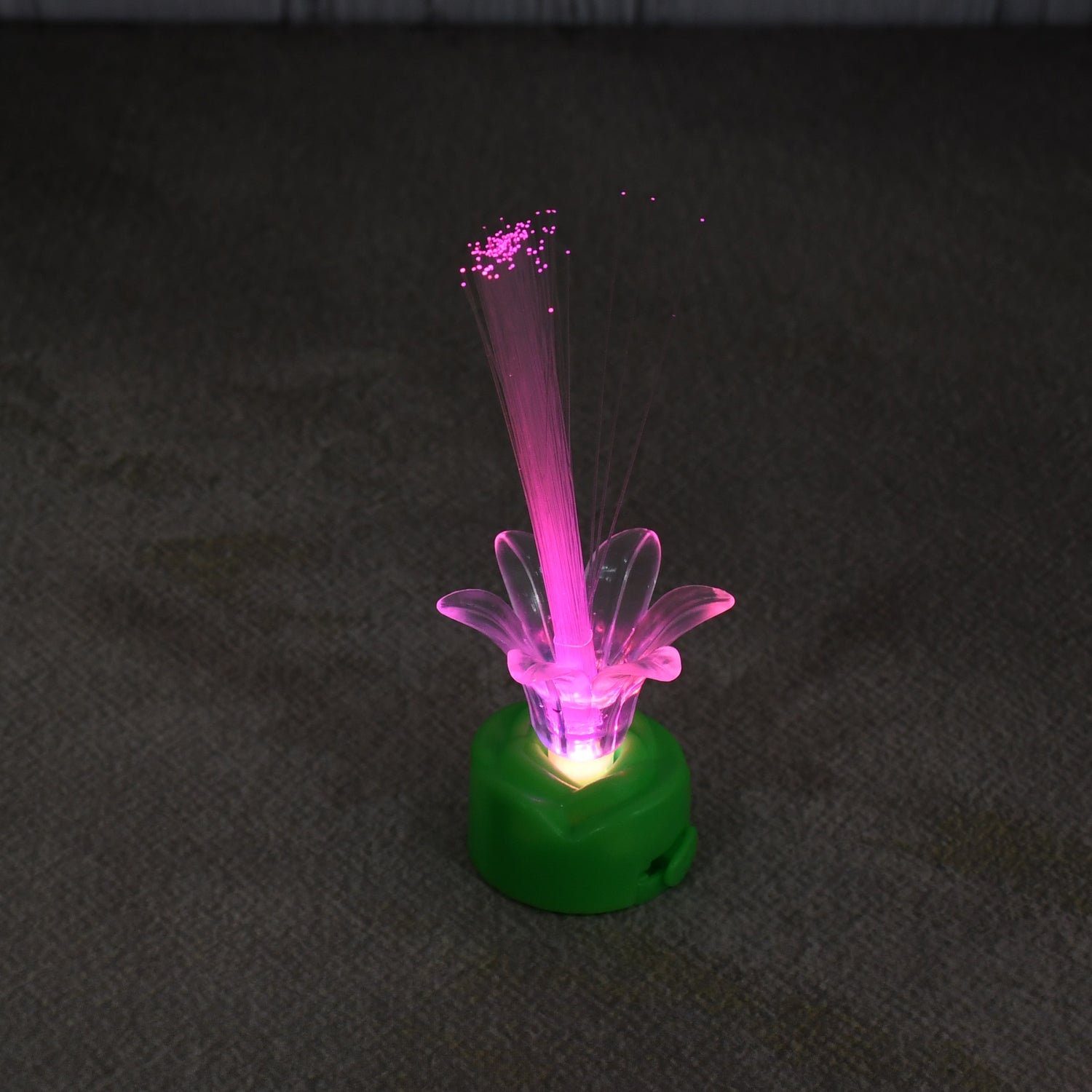 LED Floating Candles, Battery powered LED candlelight with sturdy base