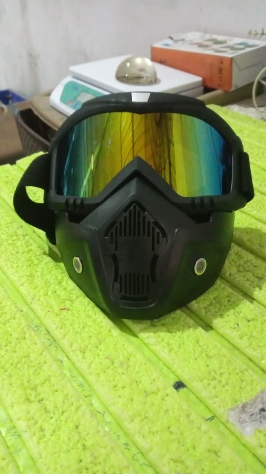 Dustproof motorbike riding goggles mask with side air holes