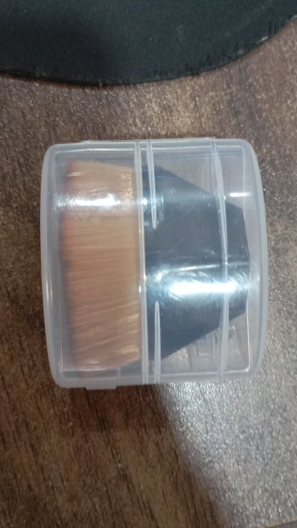 High density bristles makeup brush flat top blending design