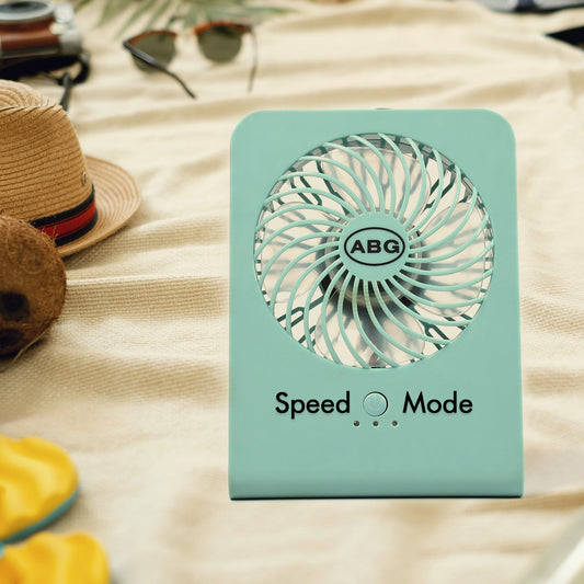 Portable desk fan with 3 adjustable speeds and USB power