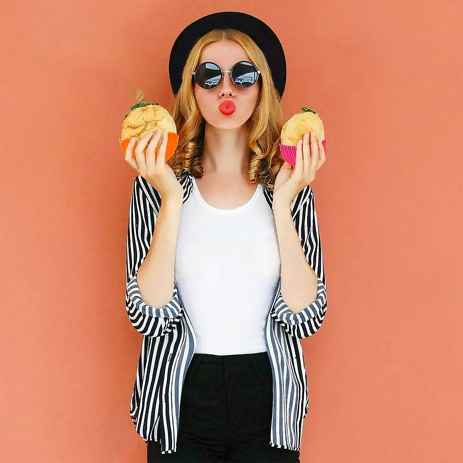 Burger snack rack holder prevents spills eco-friendly reusable